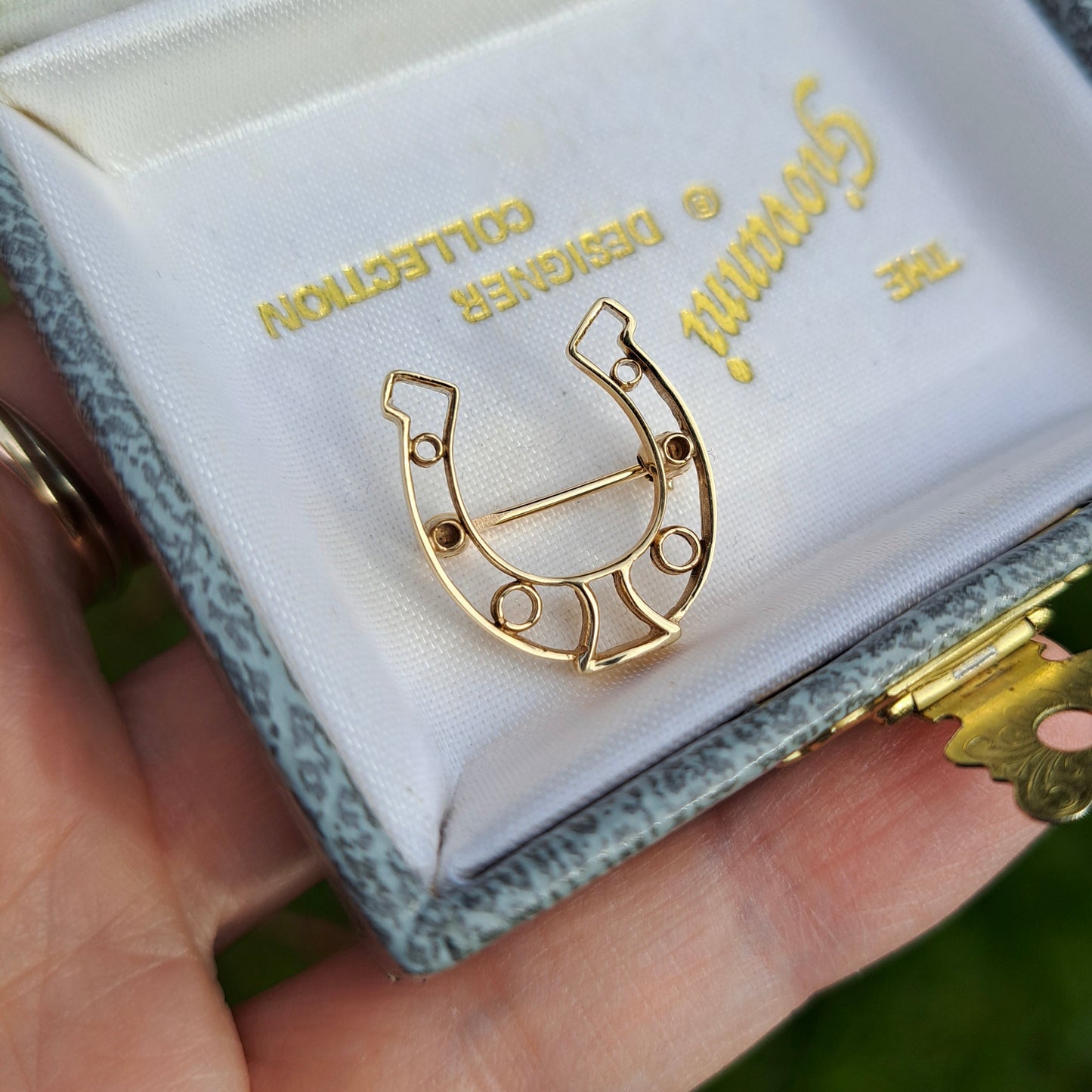 9ct Yellow Gold Horseshoe Brooch