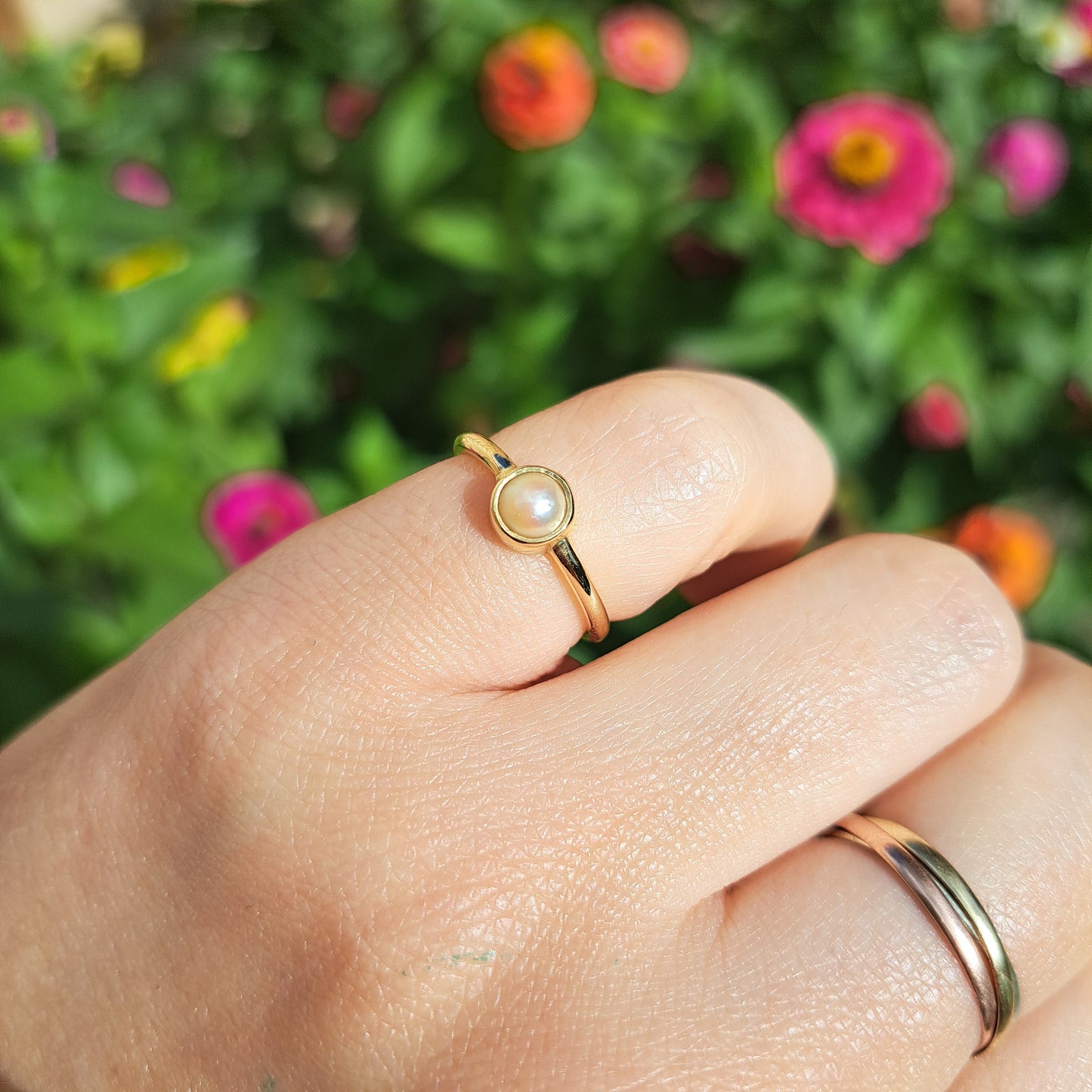 Vintage 9ct Gold Pearl Solitaire Ring, 1987
