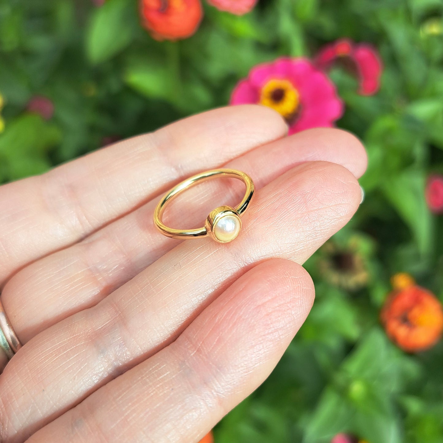 Vintage 9ct Gold Pearl Solitaire Ring, 1987