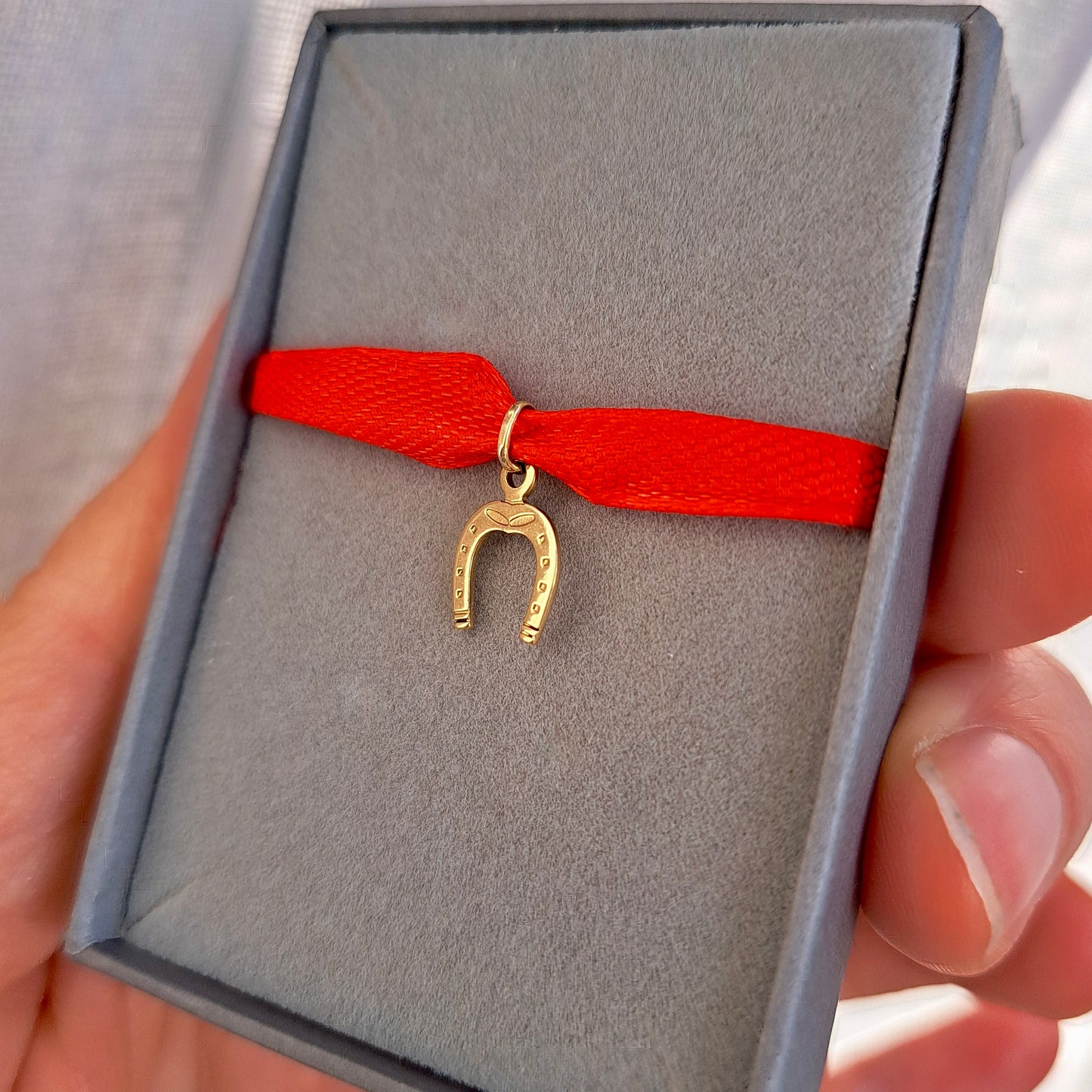 Pre-owned 9ct Tiny Horseshoe Charm