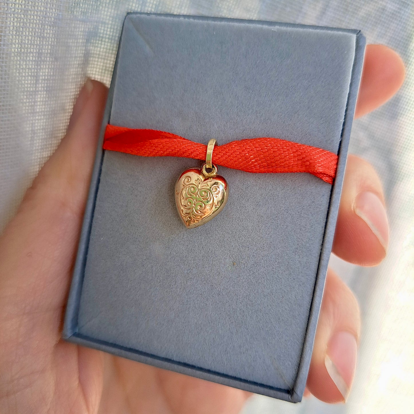 Vintage 9ct Gold Engraved Heart Charm