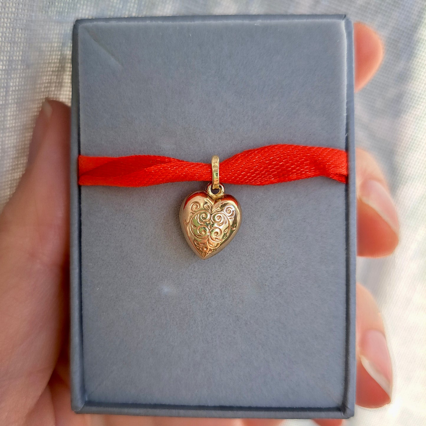 Vintage 9ct Gold Engraved Heart Charm