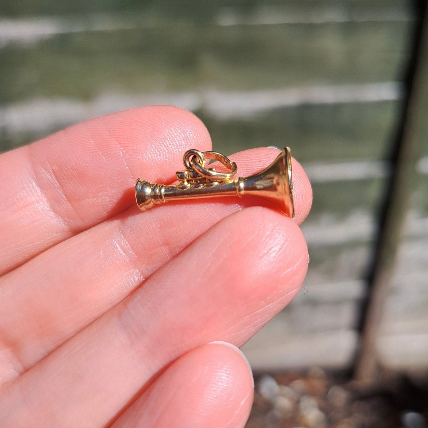 9ct Trumpet Charm / Pendant