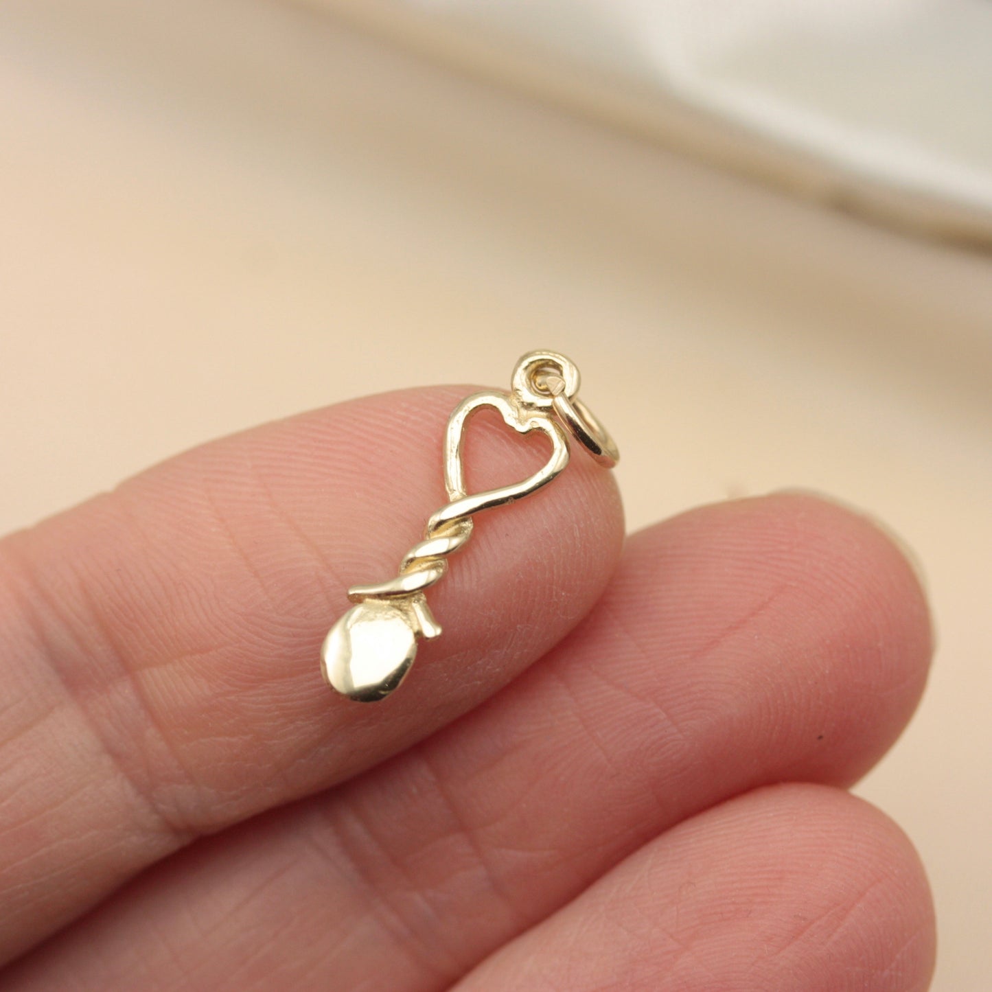 Pre-owned 9ct Gold Welsh Love Spoon Charm