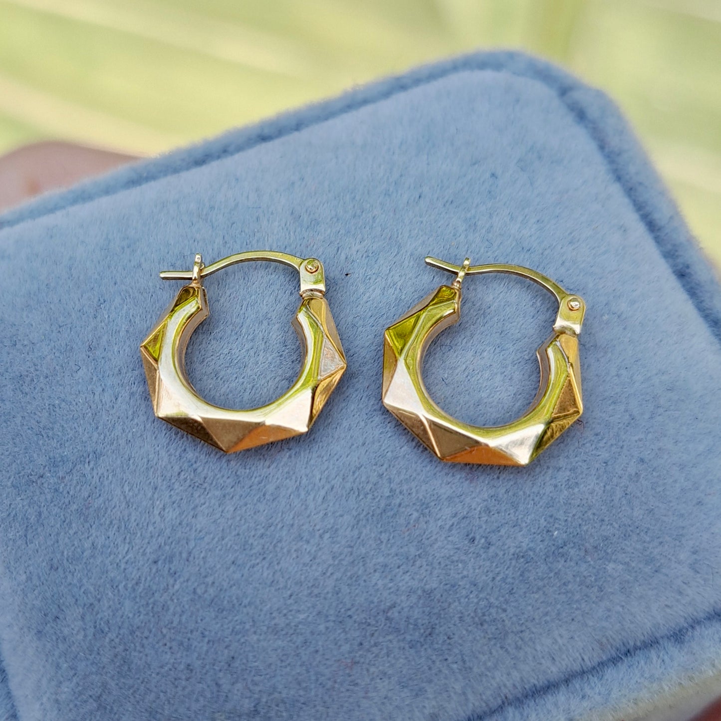 Pre-owned Small 9ct Gold Faceted Creole Hoop Earrings, Unoaerre