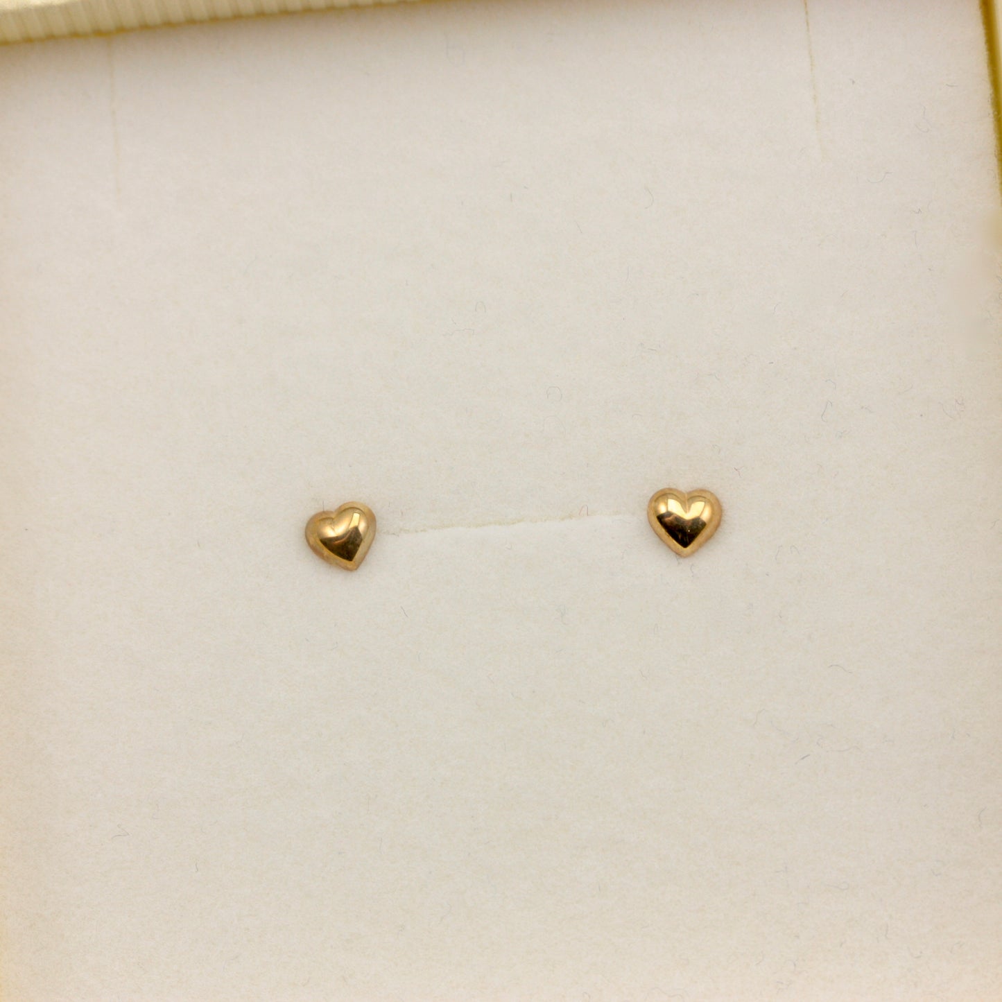 9ct Yellow Gold Mini Heart Stud Earrings