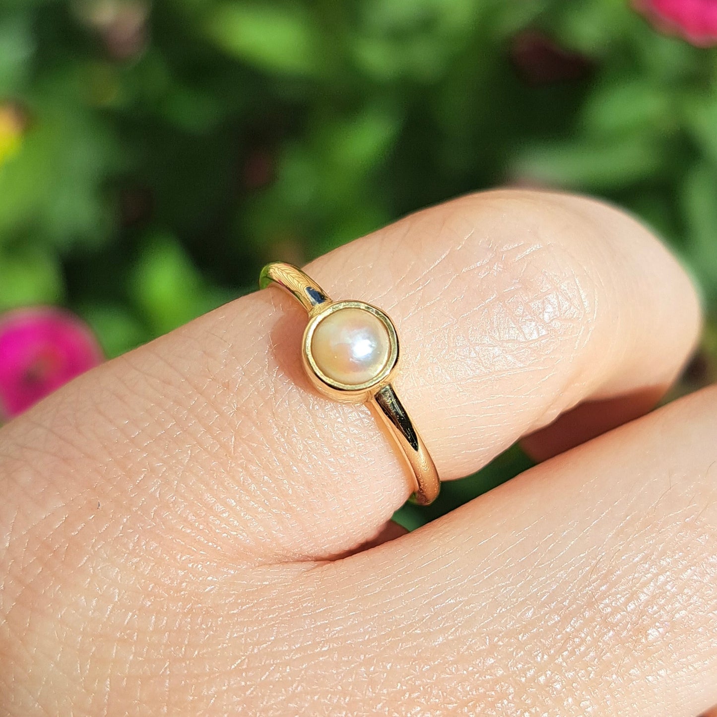 vintage 9ct gold and pearl solitaire ring
