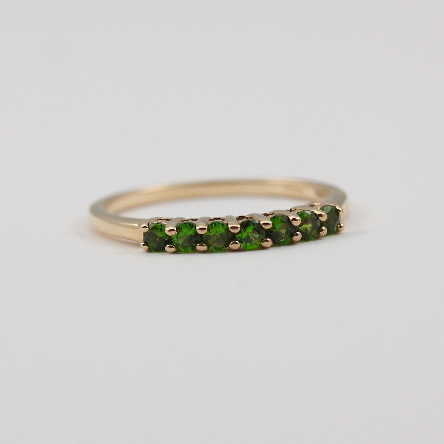 Pre-owned 9ct Gold Chrome Diopside 7 Stone Stacker Ring