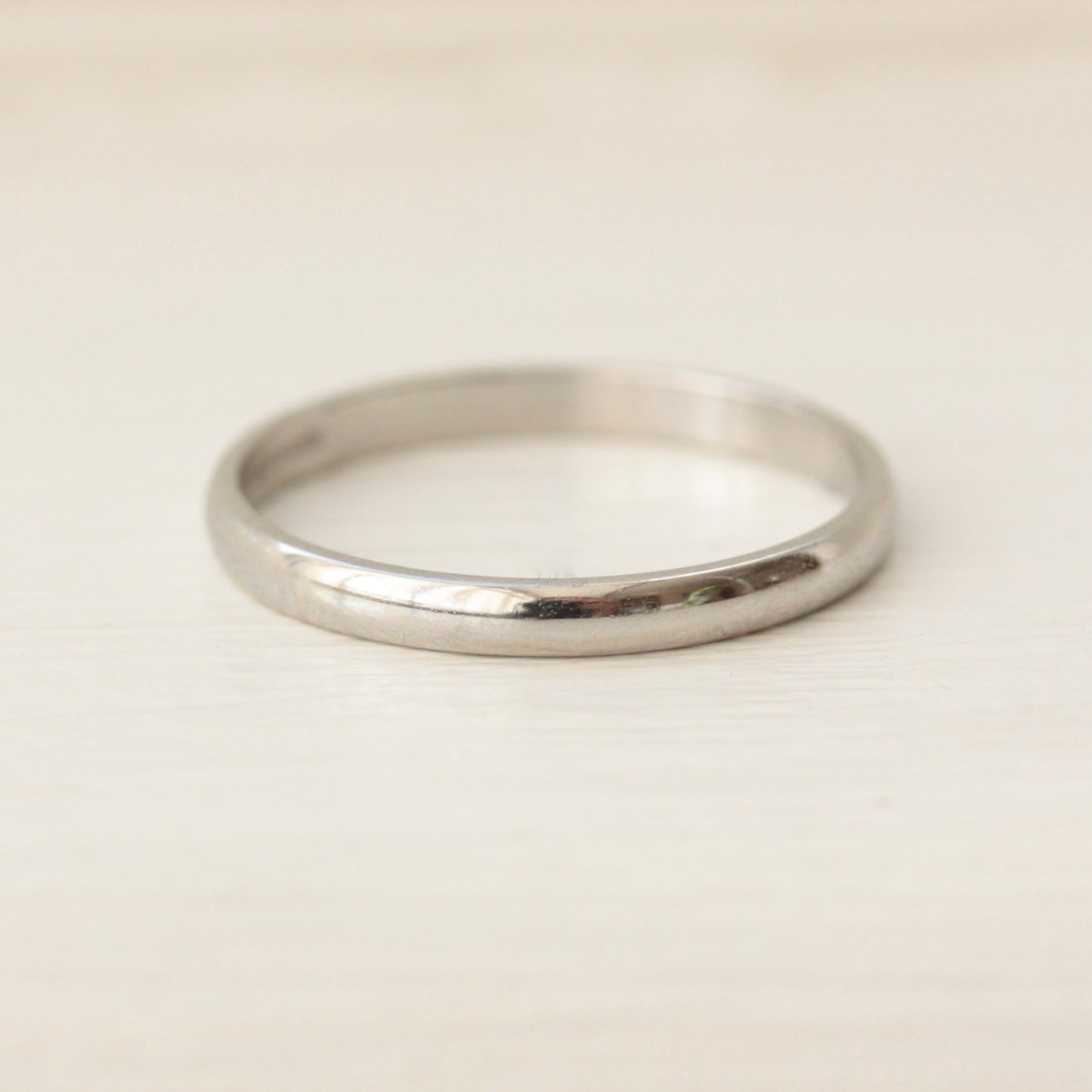 Modern Pre-owned Platinum Slim Wedding Band Ring, 2mm