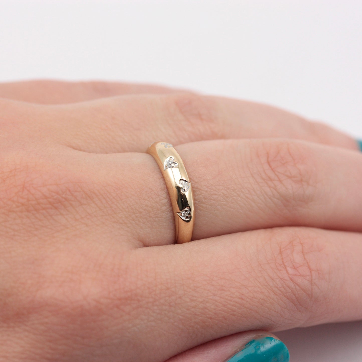 Pre-owned 9ct Gold Diamond Hearts Ring