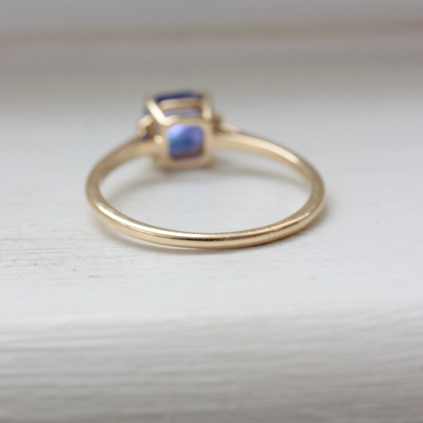 Pre-owned 9ct Gold Kyanite and Diamond Ring, 2021