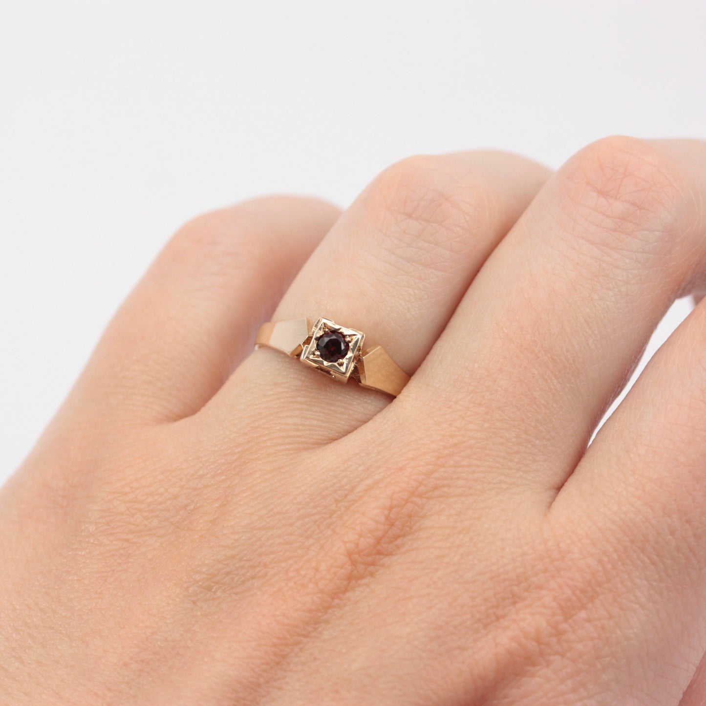 Vintage 9ct Gold Square Front Garnet Solitaire Ring, 1972