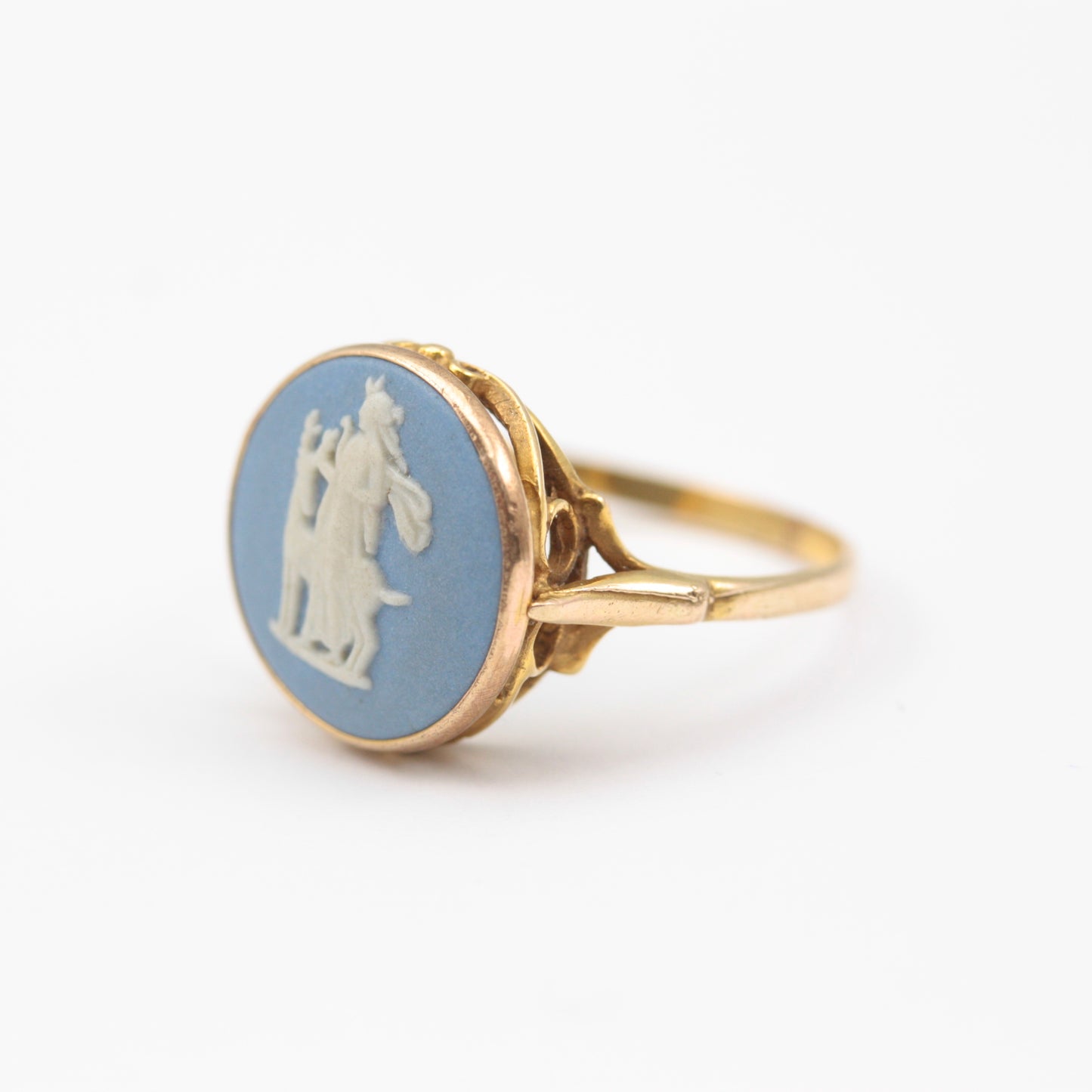 Vintage 9ct Gold Wedgwood Jasperware Ring, 1972