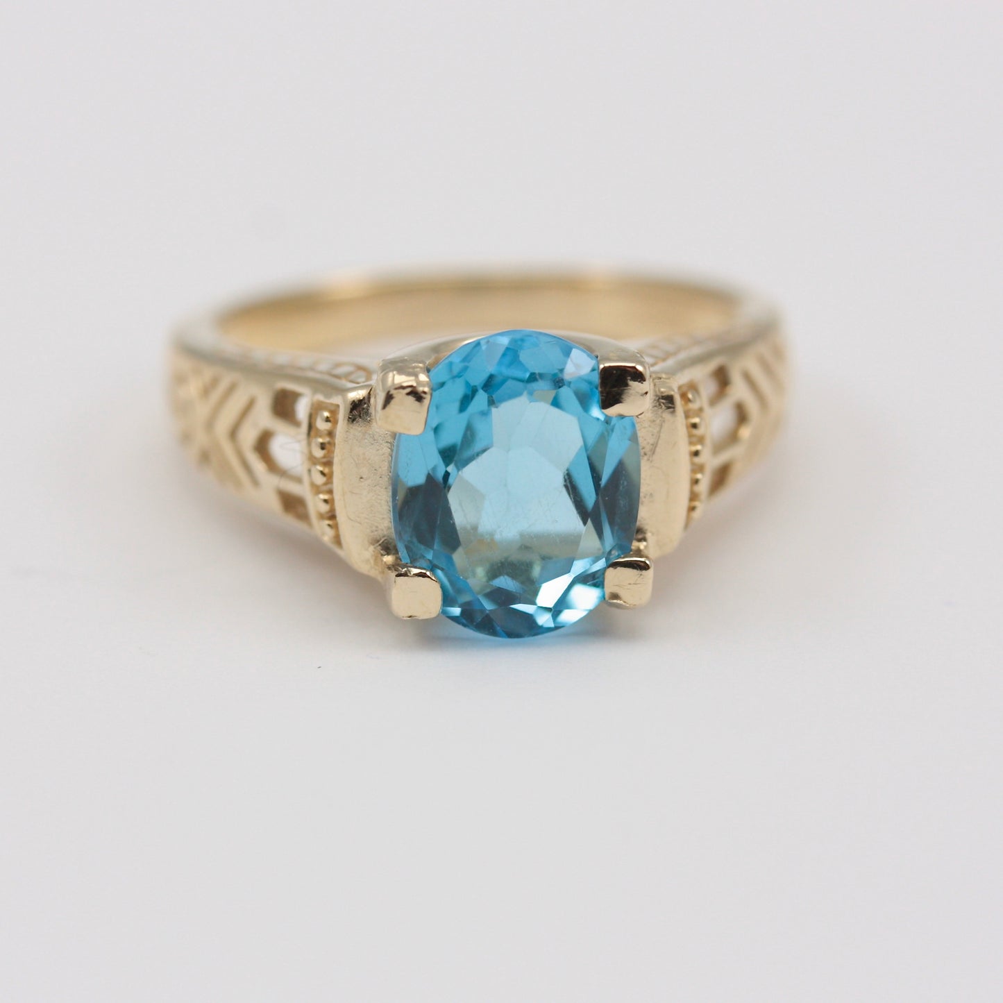Pre-owned 9ct Gold Swiss Blue Topaz Solitaire Ring, 2006