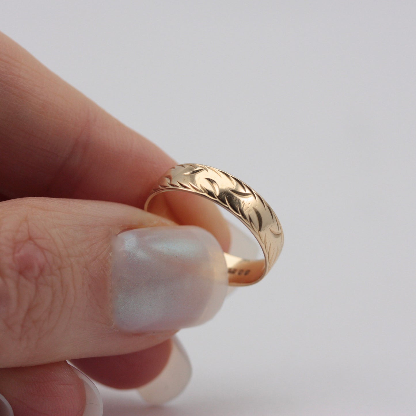 Vintage 9ct Gold Patterned Wedding Band Ring, 1987