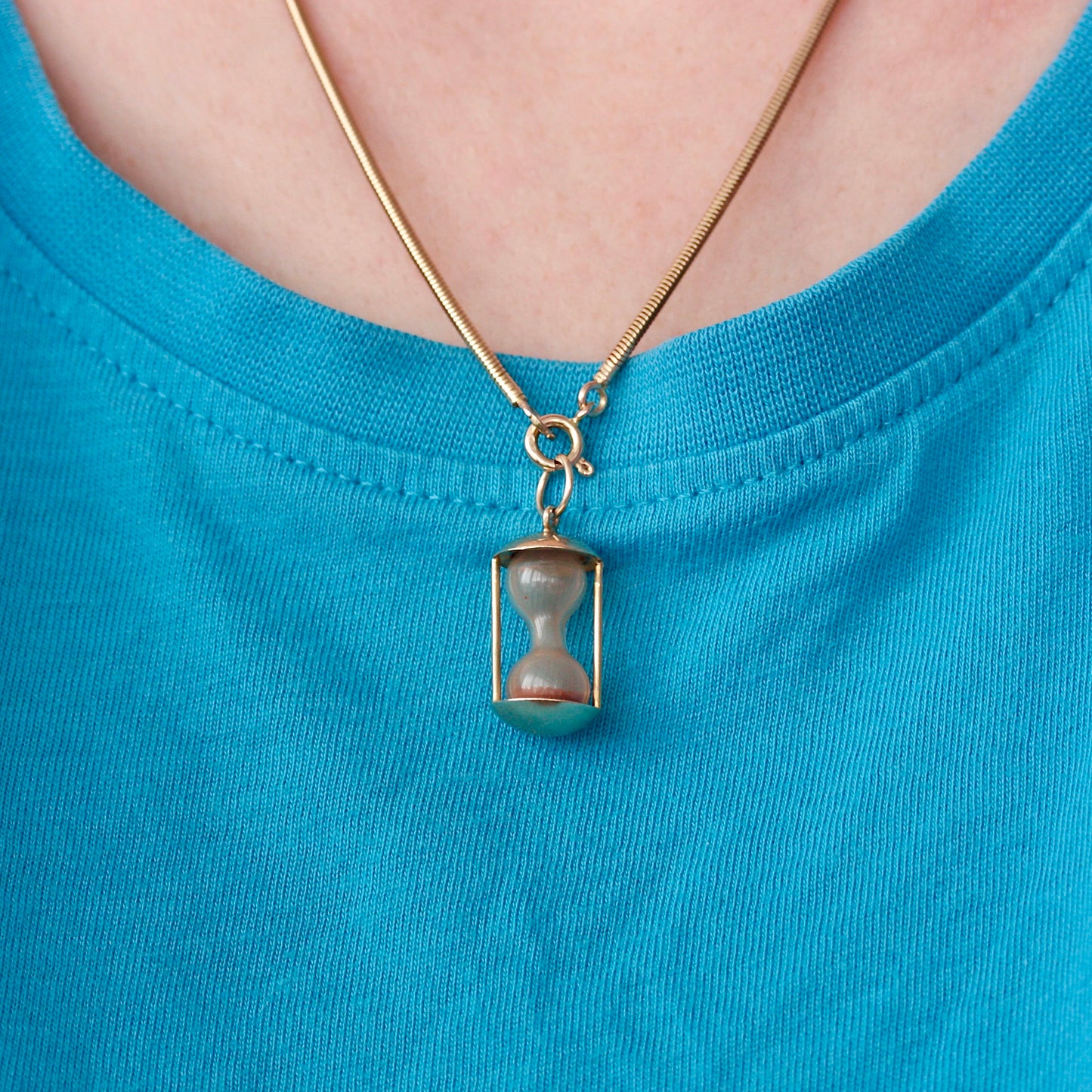 Vintage 9ct Gold Hourglass Sand Timer Charm, 1964