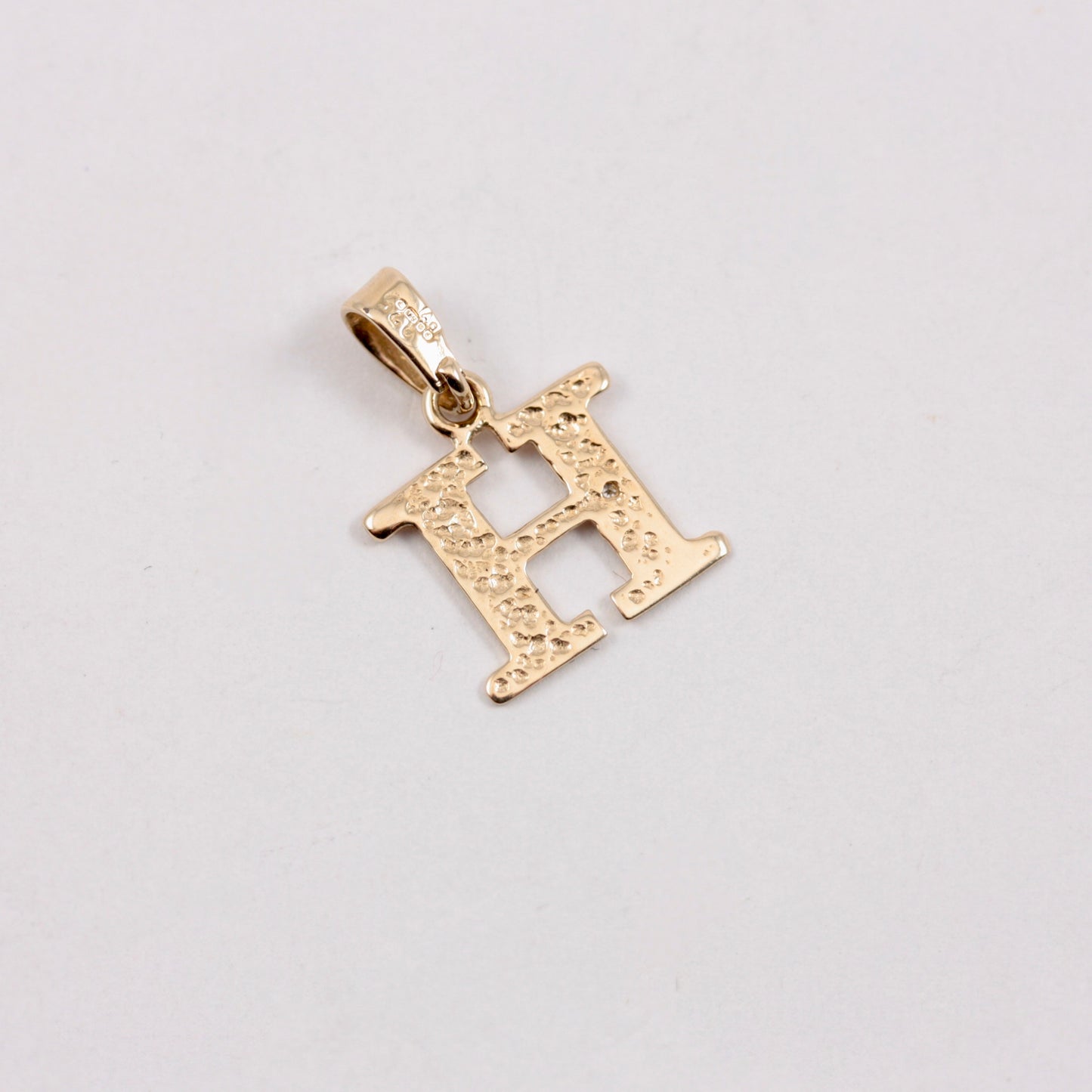 Pre-owned Small 9ct Gold Diamond Letter 'H' Pendant