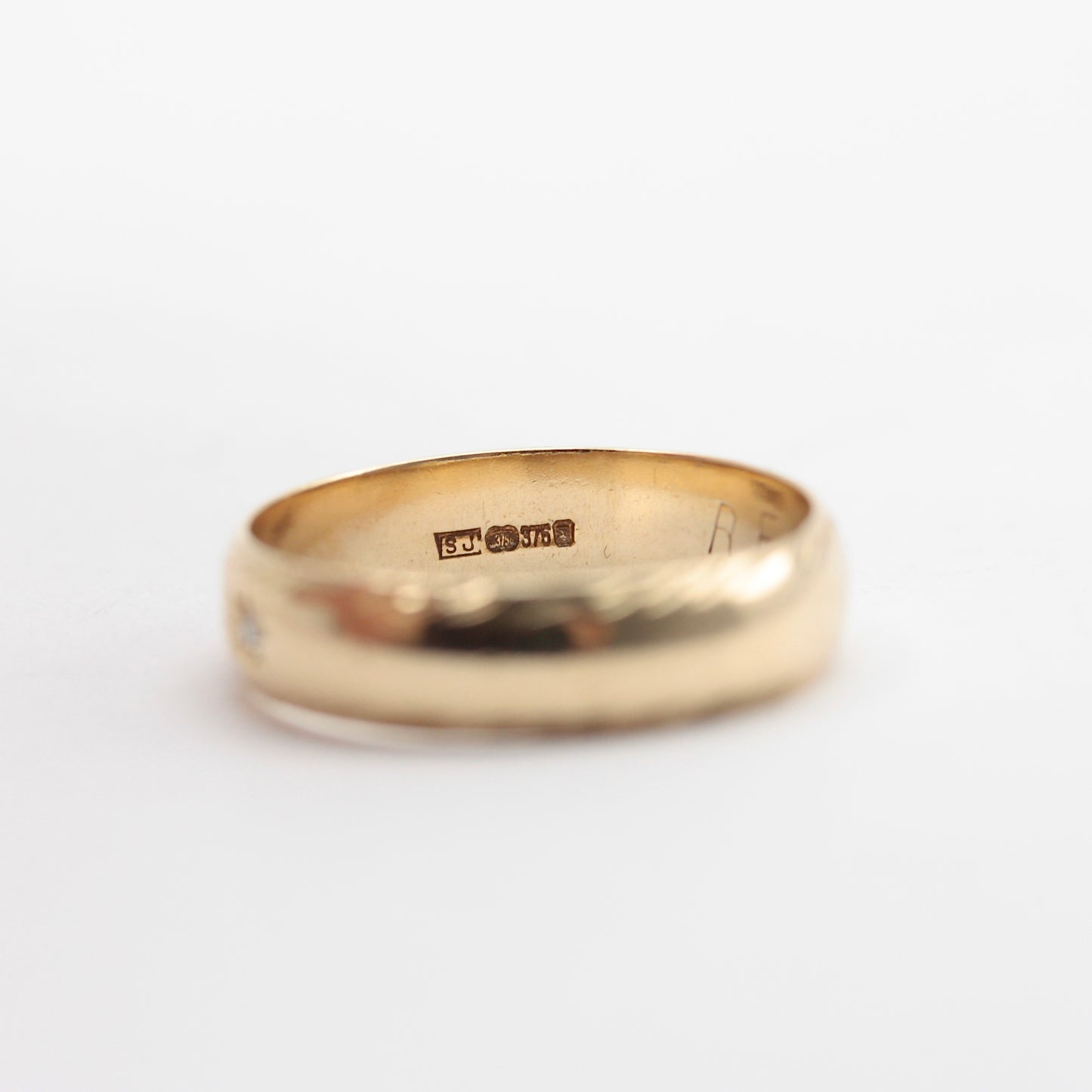 Pre-owned 9ct Gold Diamond Band Ring