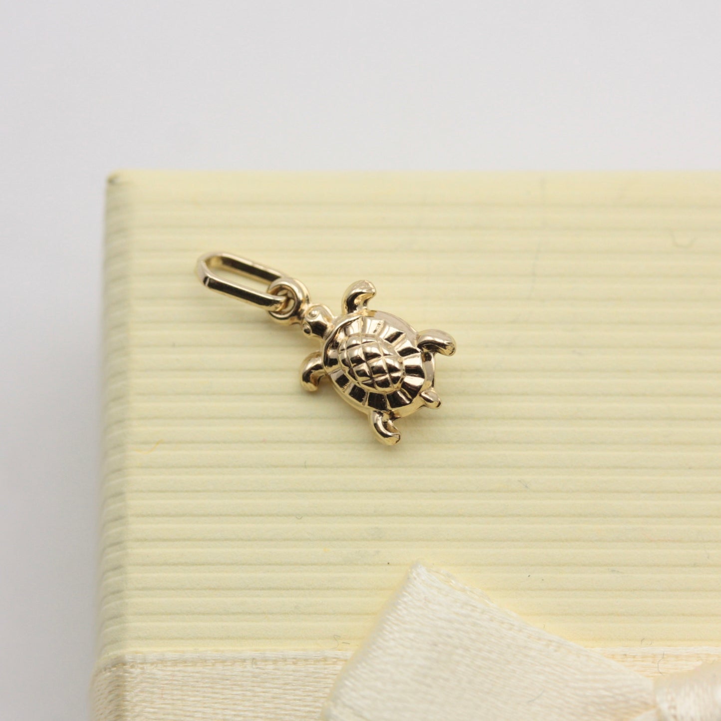 Tiny Puffy 9ct Gold Turtle Charm