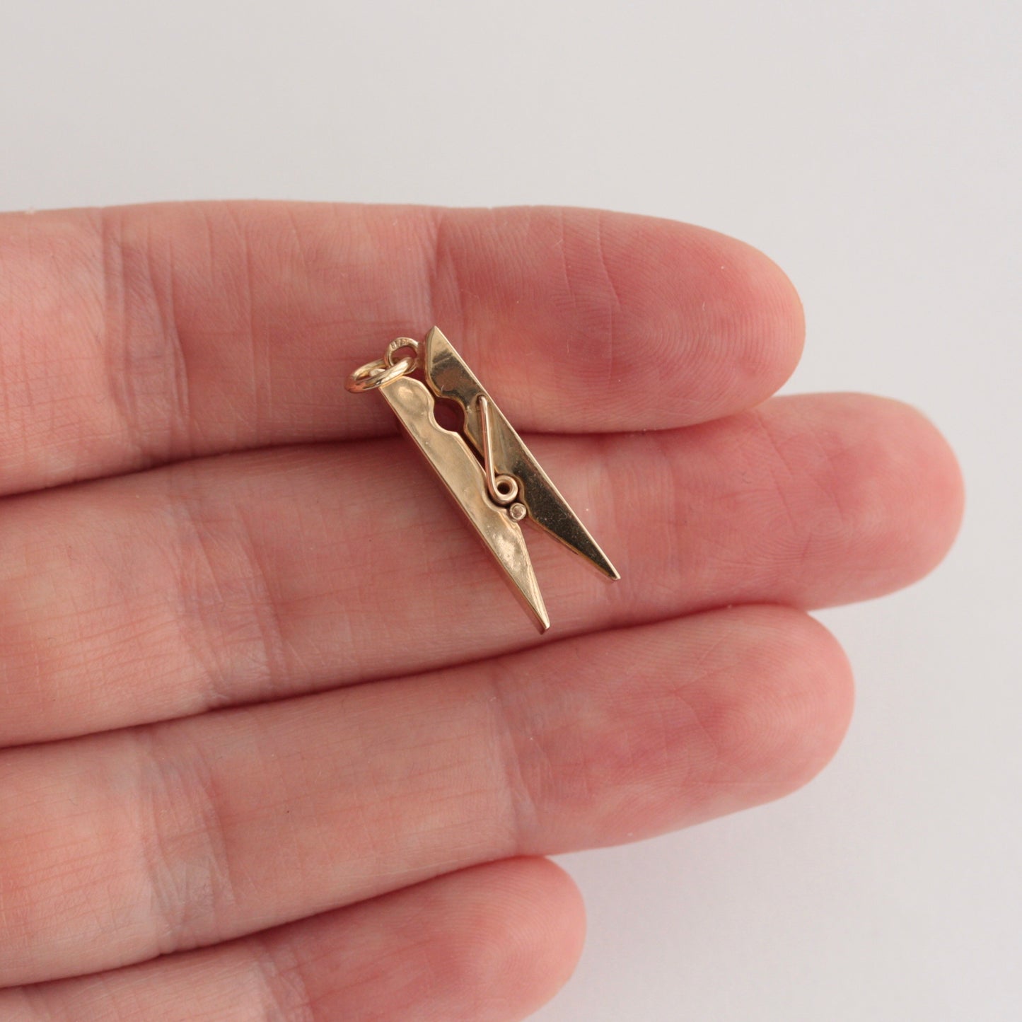 Vintage 9ct Gold Clothes Peg Charm