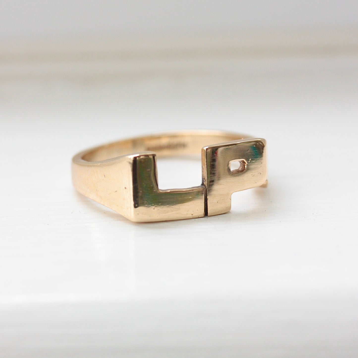 Vintage 9ct Yellow Gold 'LP' Initials Ring