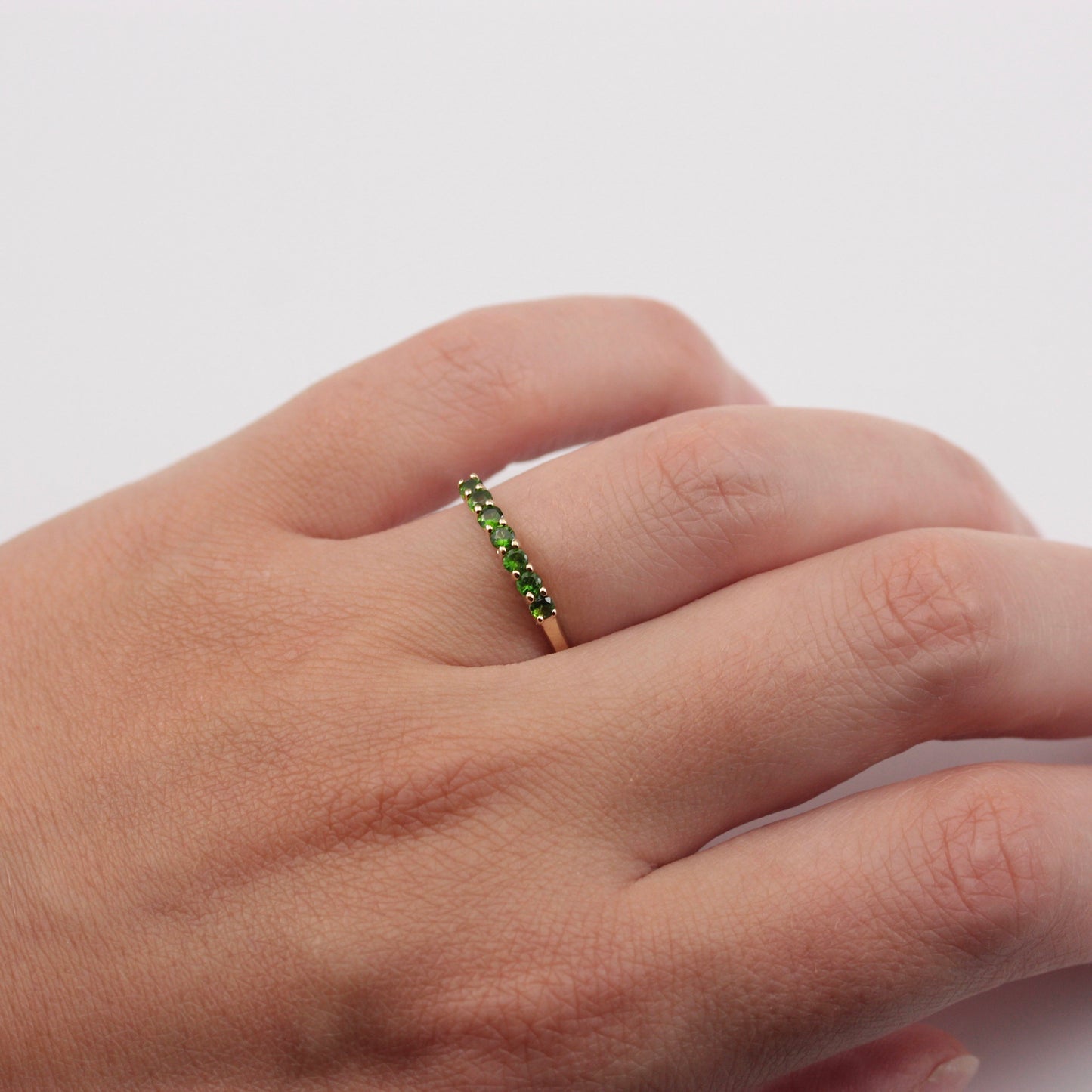 Pre-owned 9ct Gold Chrome Diopside 7 Stone Stacker Ring