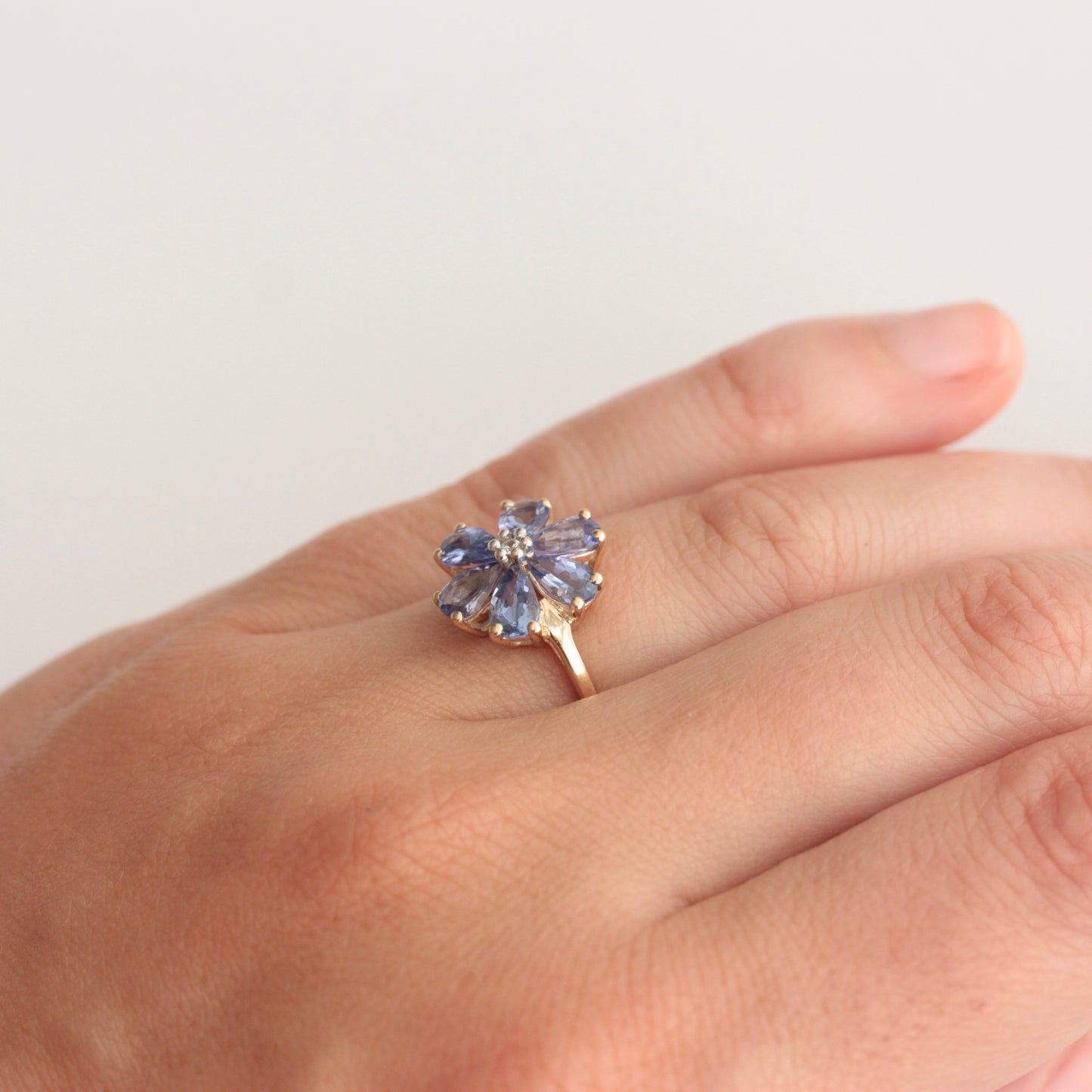 Pre-owned 9ct Gold Tanzanite Flower Cluster Ring