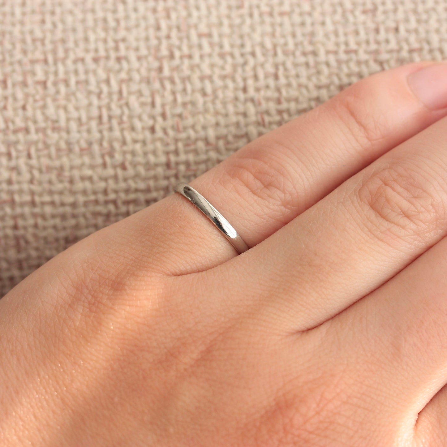 Modern Pre-owned Platinum Slim Wedding Band Ring, 2mm