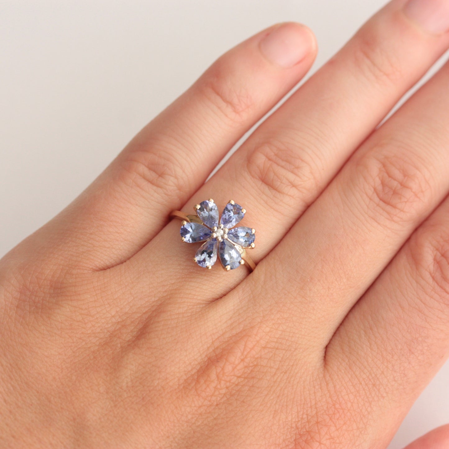 Pre-owned 9ct Gold Tanzanite Flower Cluster Ring