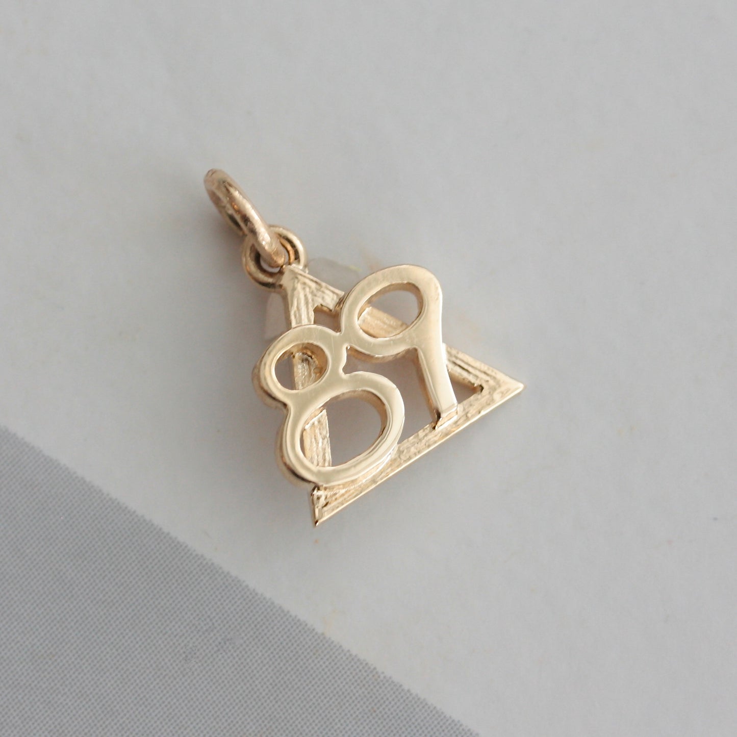 Vintage 9ct Yellow Gold Year '89 Charm