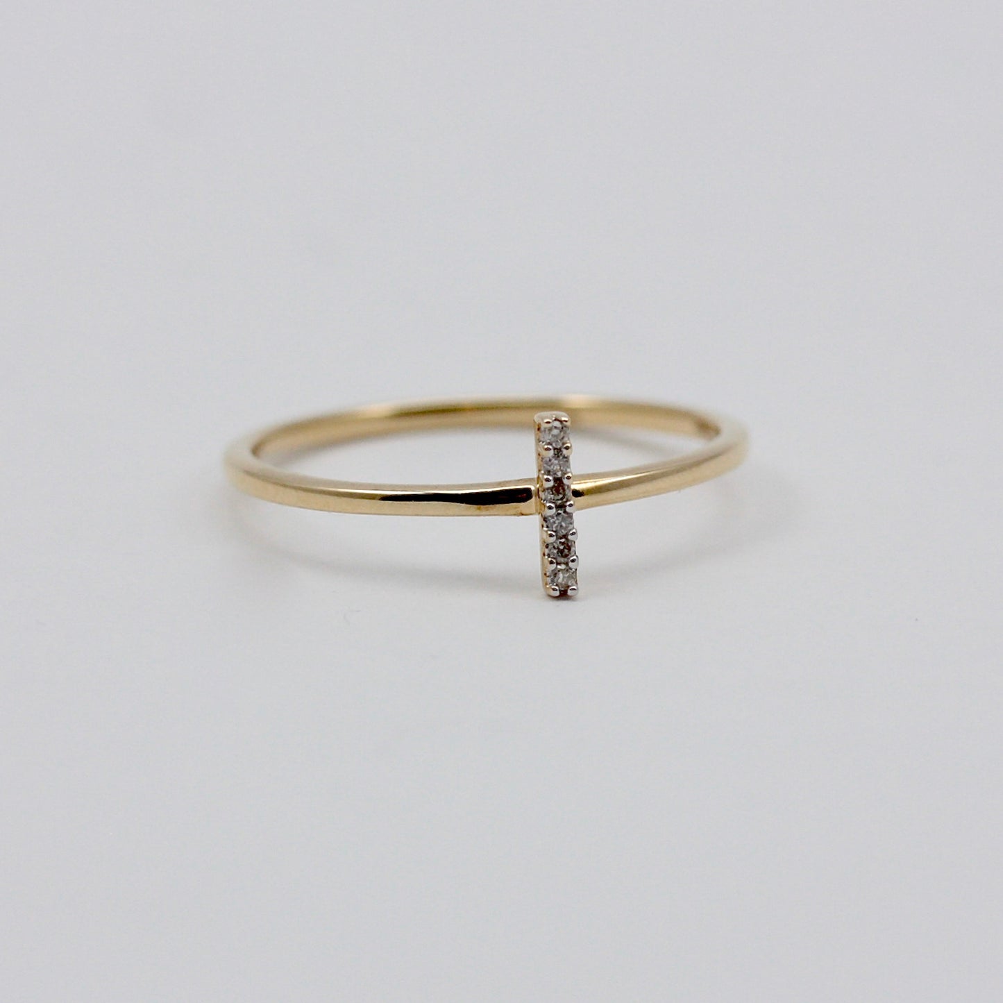Pre-owned Dainty 9ct Gold Diamond Line Ring