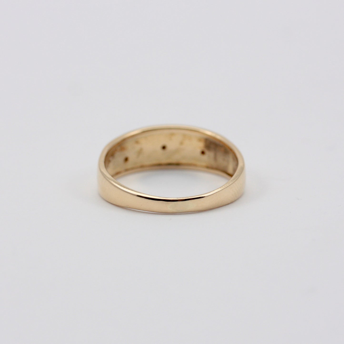 Pre-owned 18ct Gold Diamond Heart Band Ring