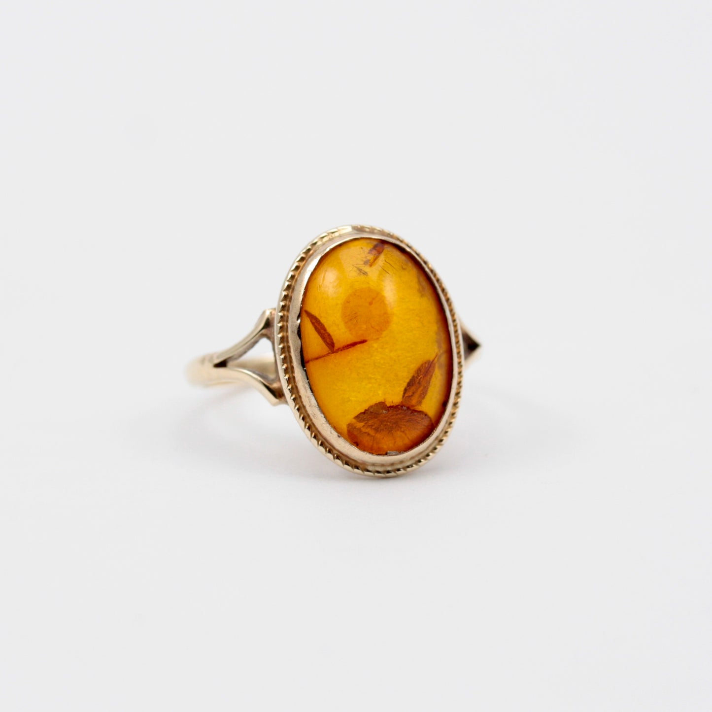 Vintage 9ct Gold and Amber Cabochon Ring, 1972