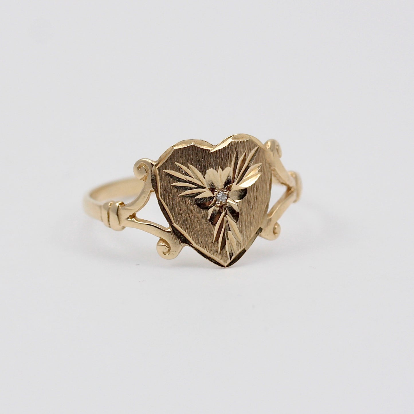 Vintage 9ct Gold Floral Heart Signet Style Ring, 1991