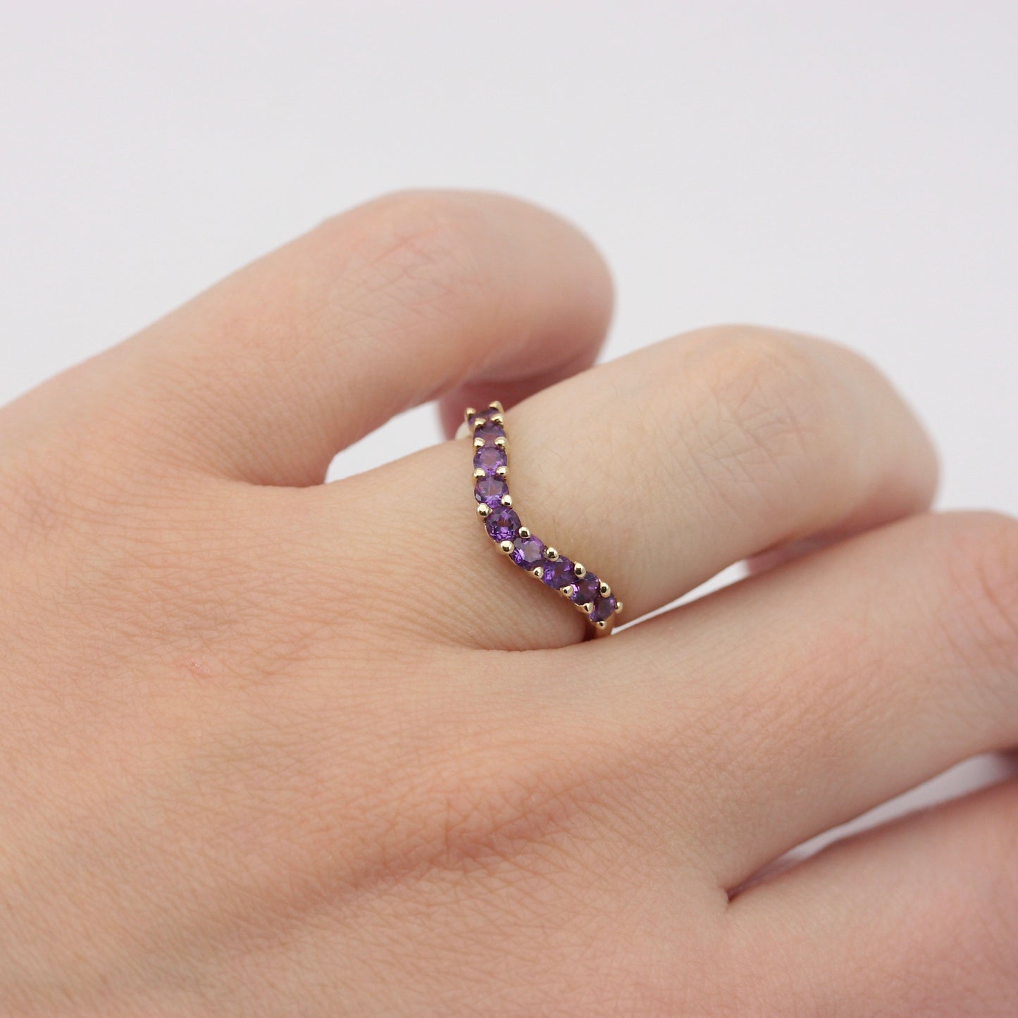 Pre-owned 9ct Gold Amethyst Curved Wishbone Ring