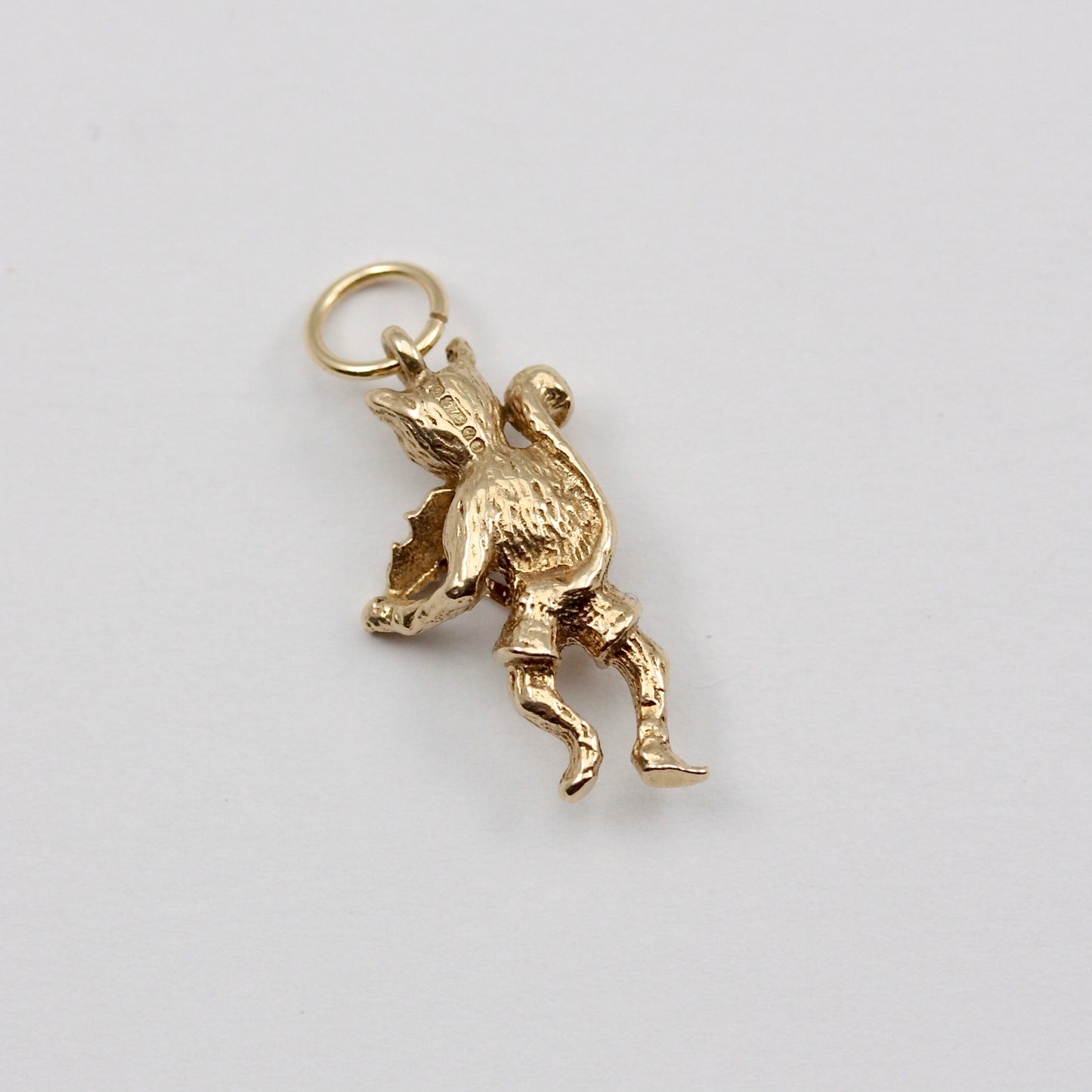 Vintage 9ct Gold Cat Playing Fiddle Charm, 1971