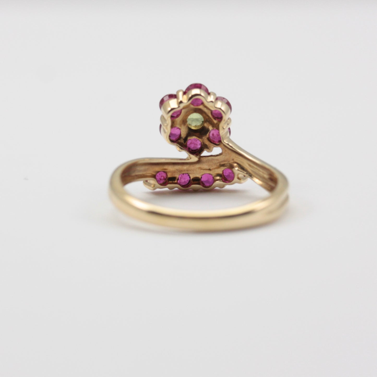 Pre-owned 9ct Gold Tourmaline Flower Ring, Modern