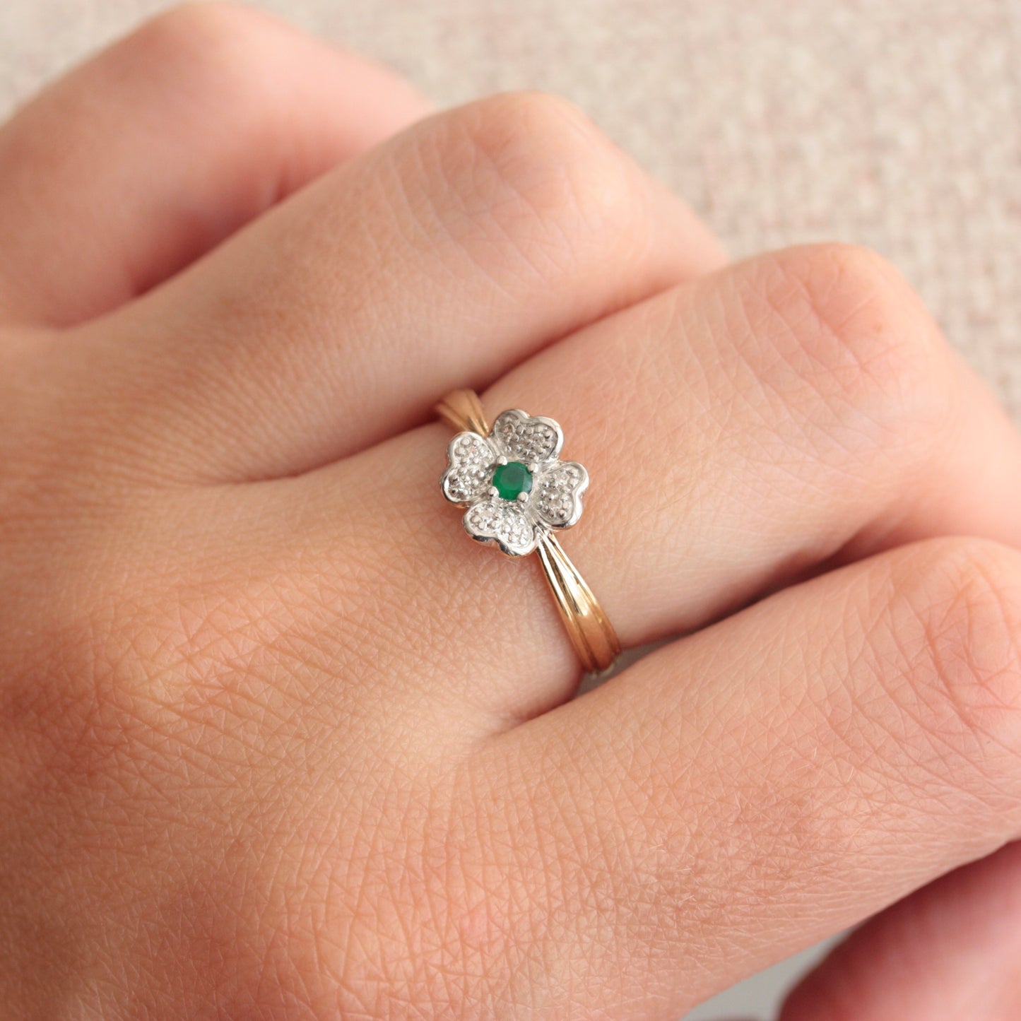 pre-owned gold clover ring