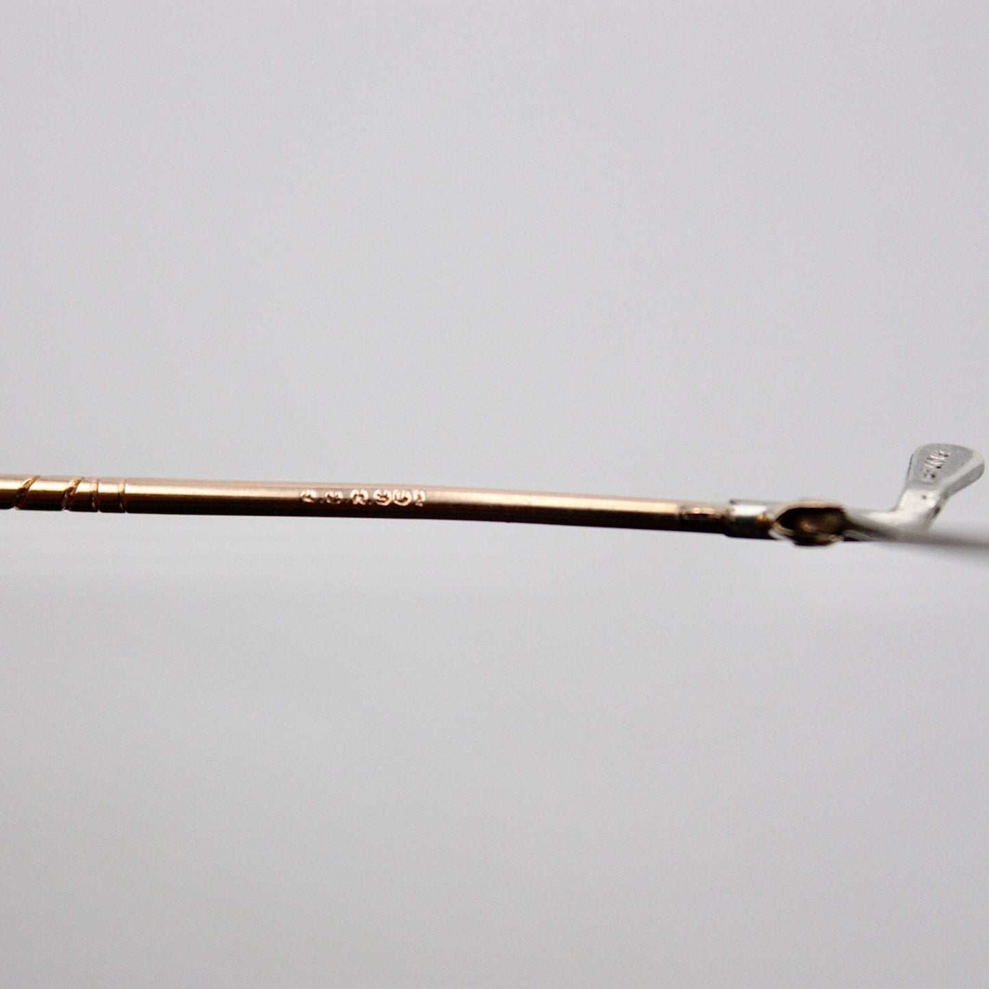 Vintage Art Deco 9ct Gold Golf Club Brooch with Sterling Silver Club Head