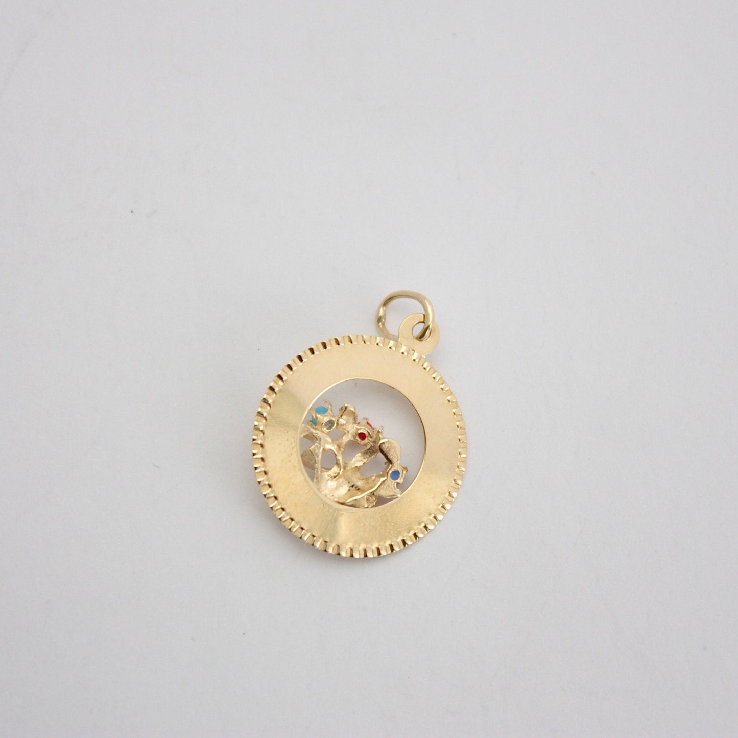 Vintage 9ct Gold 'HAPPY BIRTHDAY' Basket of Flowers Round Pendant Charm, 1970s