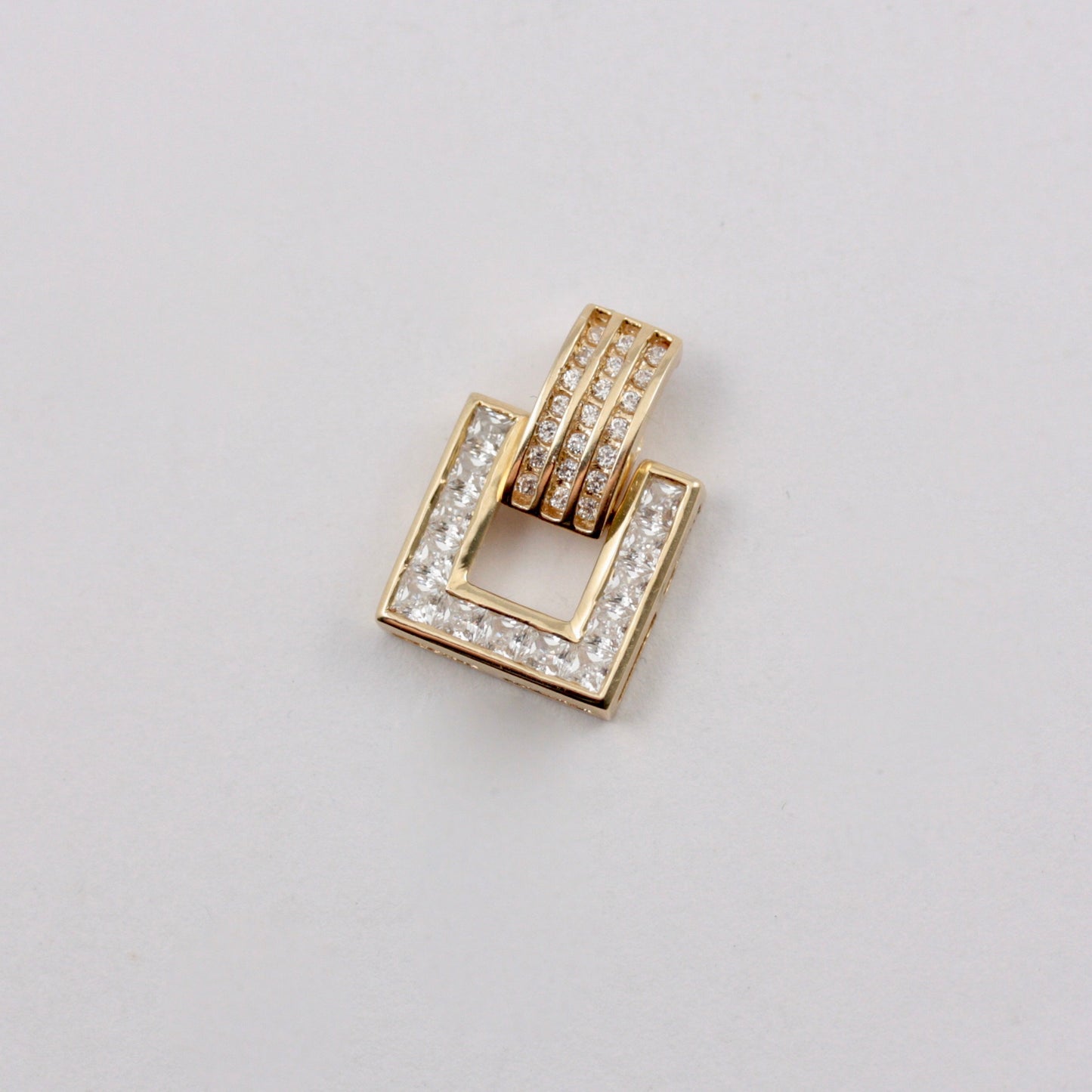 Vintage 14K Gold Pendant with Cubic Zirconia