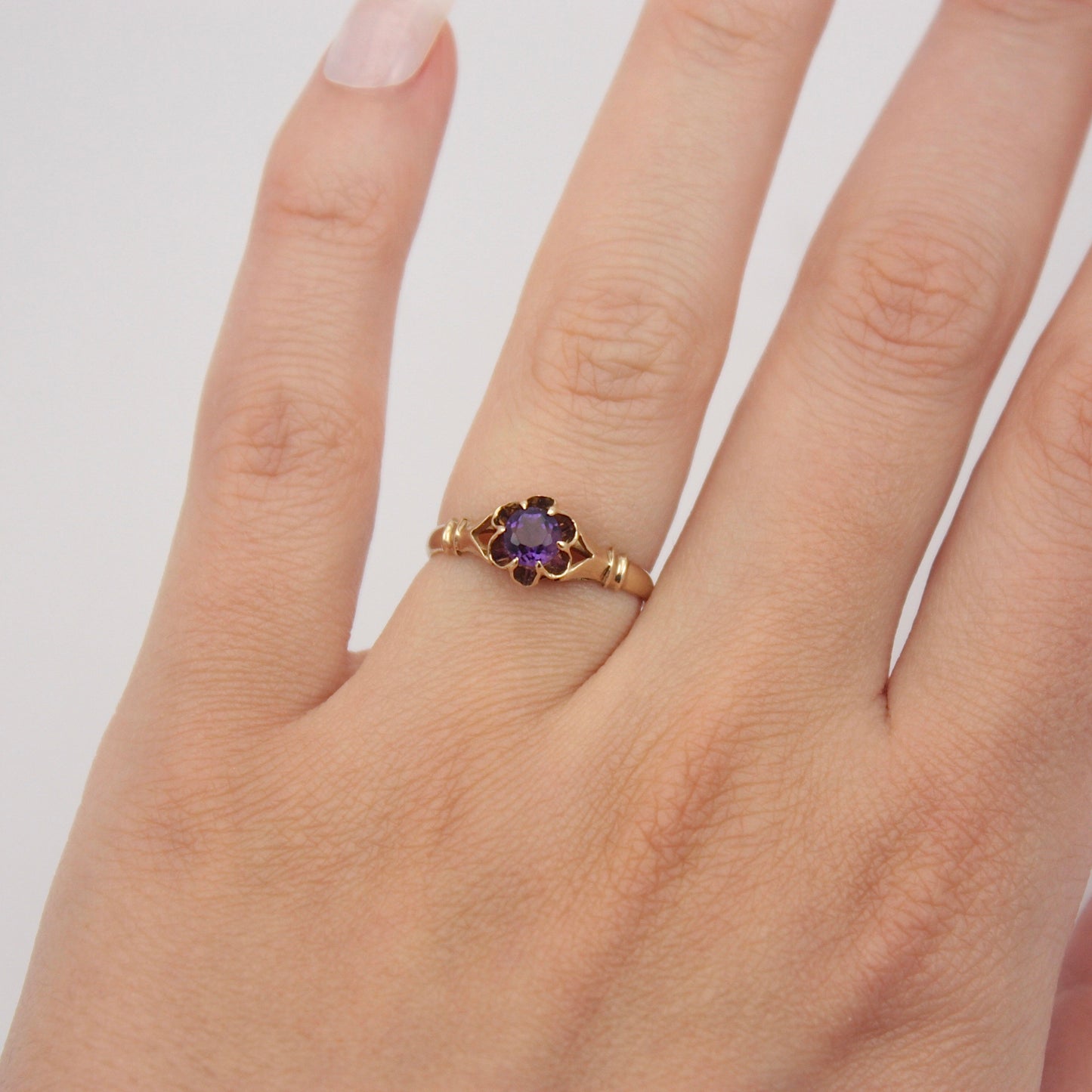 Vintage 9ct Gold Amethyst Solitaire Belcher Ring, 1982
