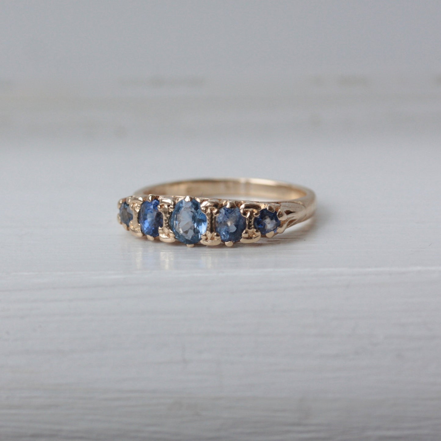 9ct gold sapphire 5 stone ring