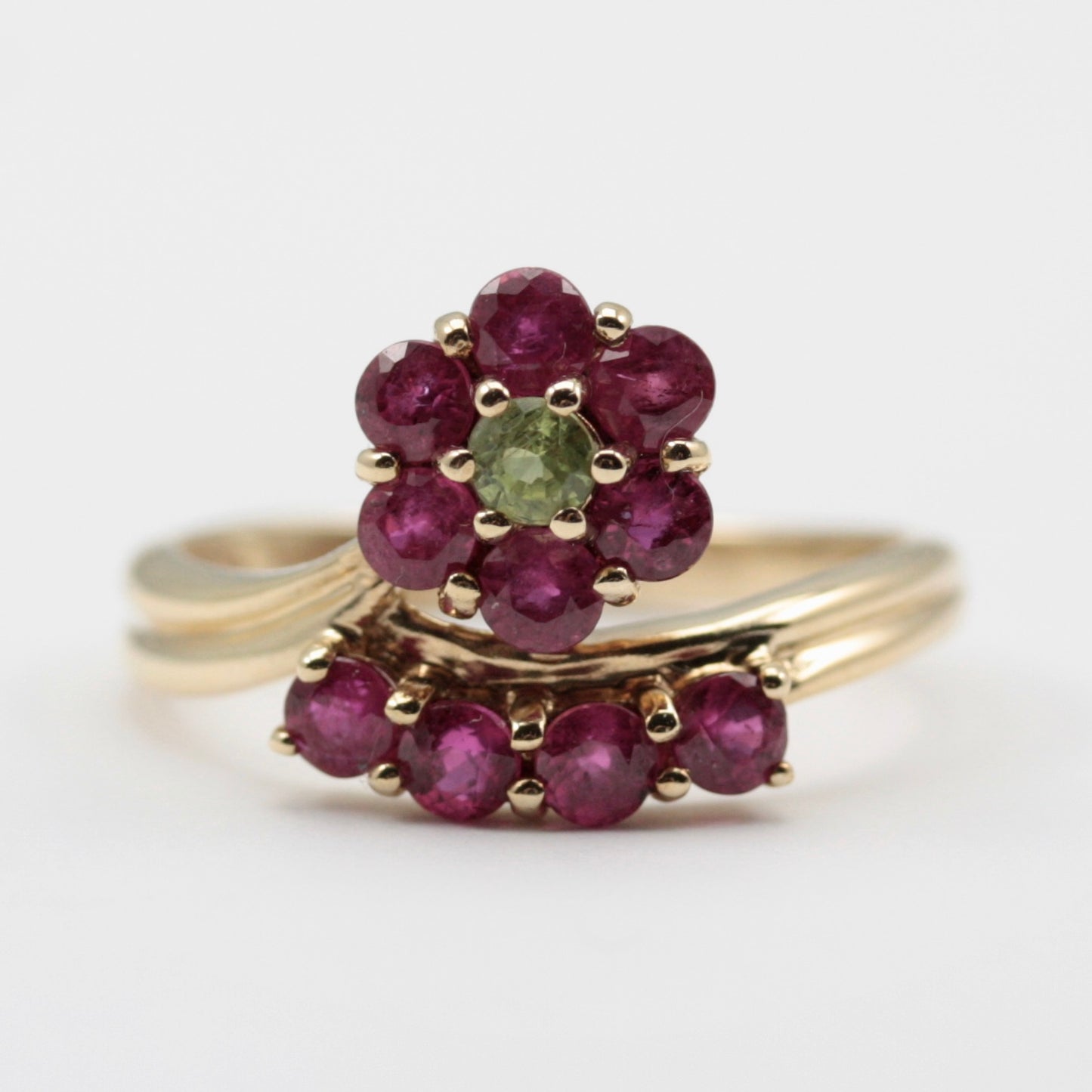 9ct gold tourmaline flower ring