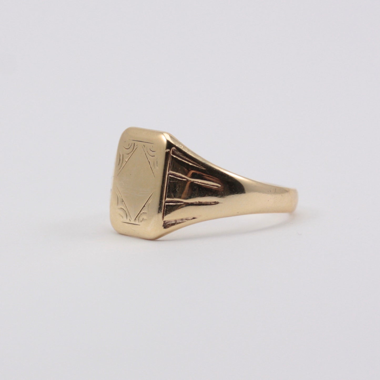 Vintage 9ct Gold Rectangle Shaped Signet Ring