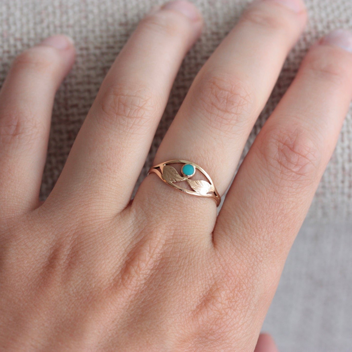 Vintage 14K Gold and Turquoise Leaf Design Ring