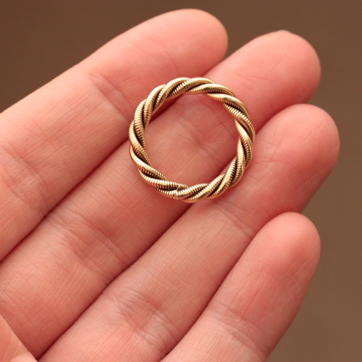 1970s textured twist ring