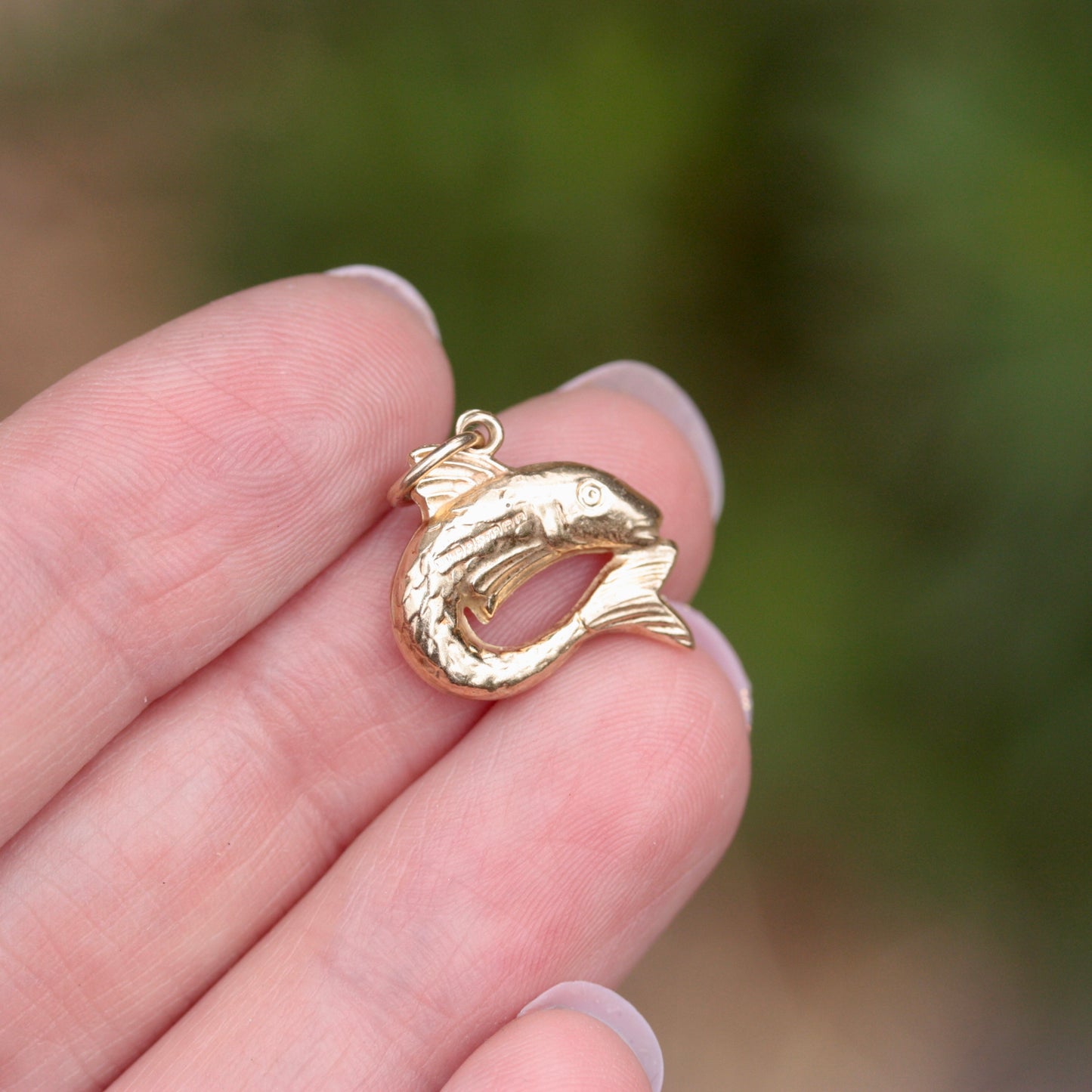 vintage 9ct gold fish charm