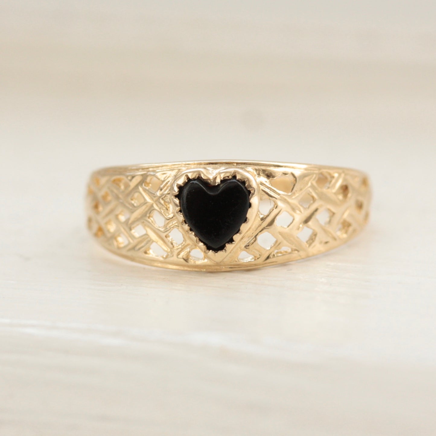 vintage onyx heart ring