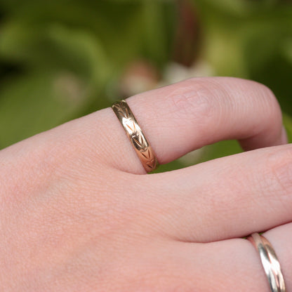 Vintage 9ct Gold Hearts Band Ring, 1989